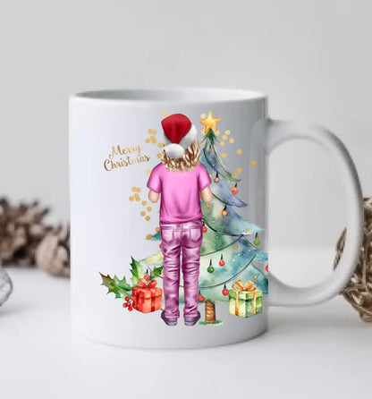 Personalisierte Tasse für Kinder zu Weihnachten mit Kleidung, Namen und Text gestaltbar. Weihnachtstasse