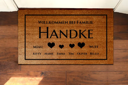 Personalisierte Fußmatte Familie 4 Personen Haushalt mit / ohne Haustiere,  40 x 70 cm, Kokosfaser-Fußmatte gelasert