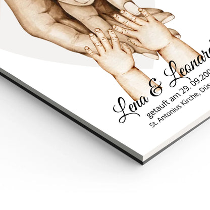 Personalisiertes Geschenk zur Taufer Hände | Bild Familie | Familienname | Namen Eltern | Kindername | personalisiertes Taufgeschenk