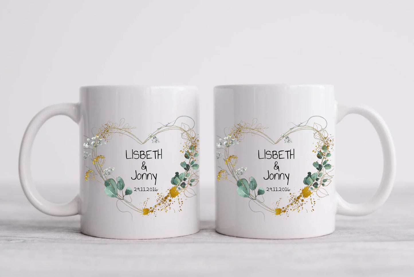 Personalisierte Hochzeitstasse Hochzeitsgeschenk Blumenkranz Herz Brautpaar, Kaffeebecher - Geschenk Hochzeit
