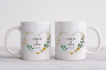 Personalisierte Hochzeitstasse Hochzeitsgeschenk Blumenkranz Herz Brautpaar, Kaffeebecher - Geschenk Hochzeit